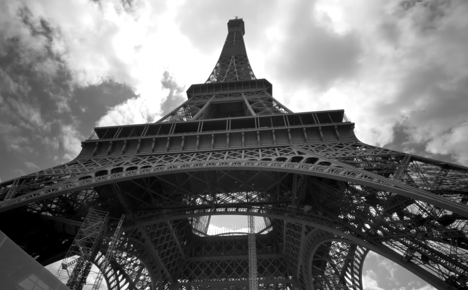 Eiffage Métal poursuit la rénovation de l’ascenseur du pilier nord de la Tour Eiffel